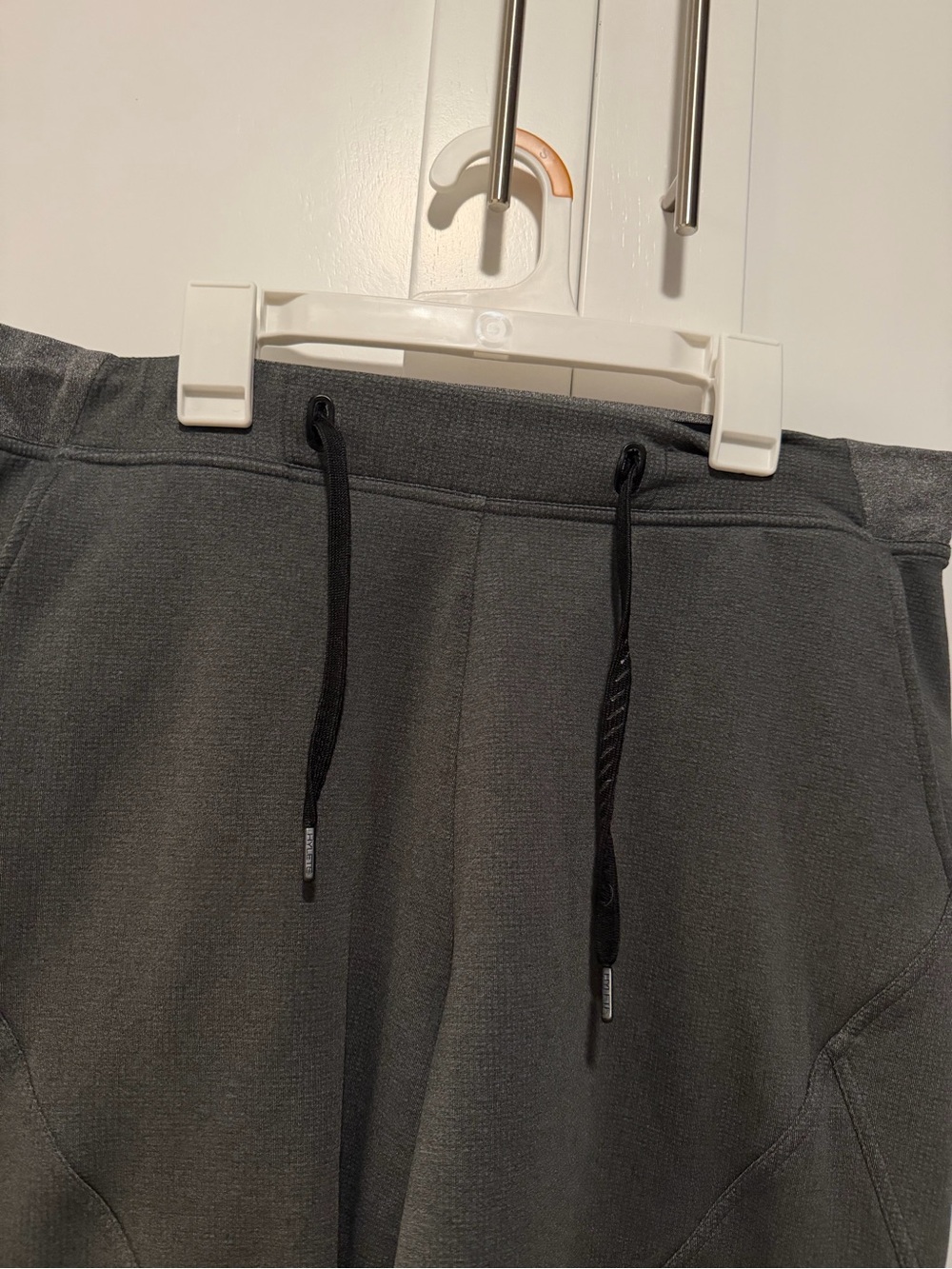 Hylete Charcoal Performance Shorts | Men’s Medium | Athletic Training Shorts - Picture 2 of 9